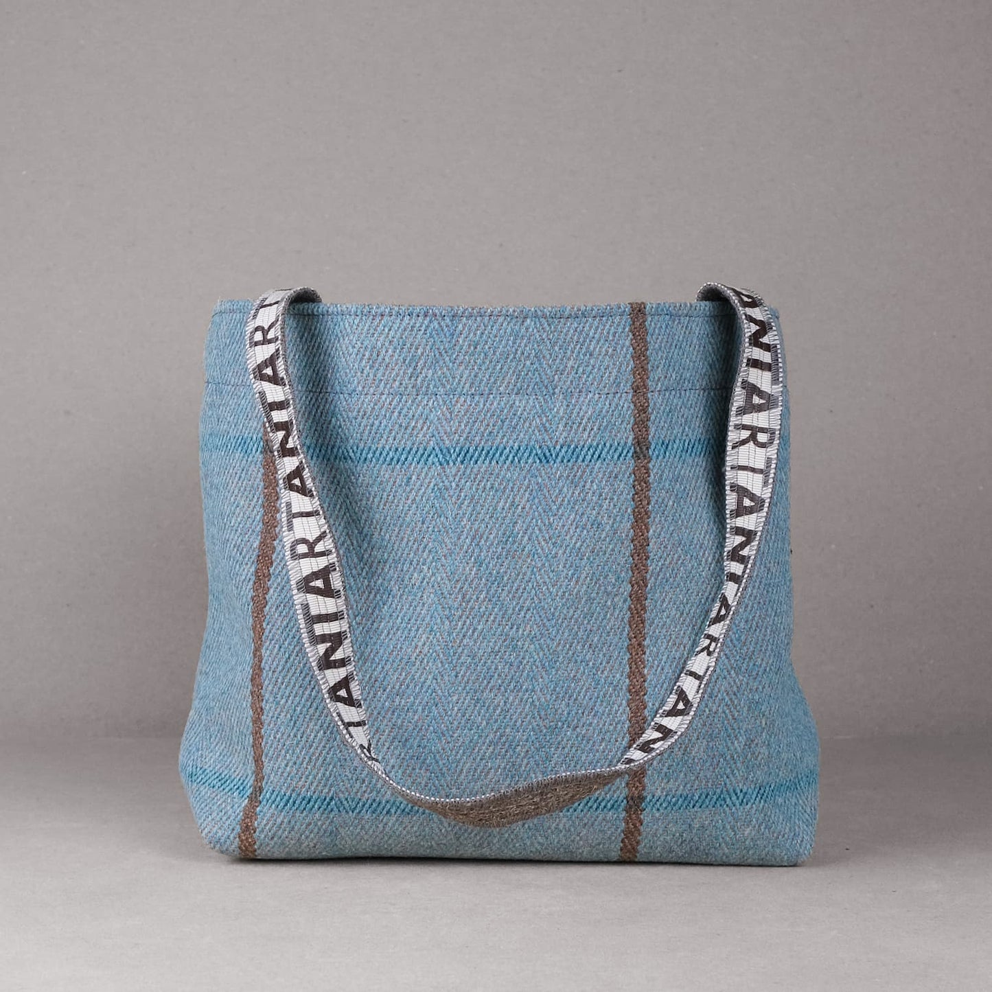 Neil Gordon Little Shopper