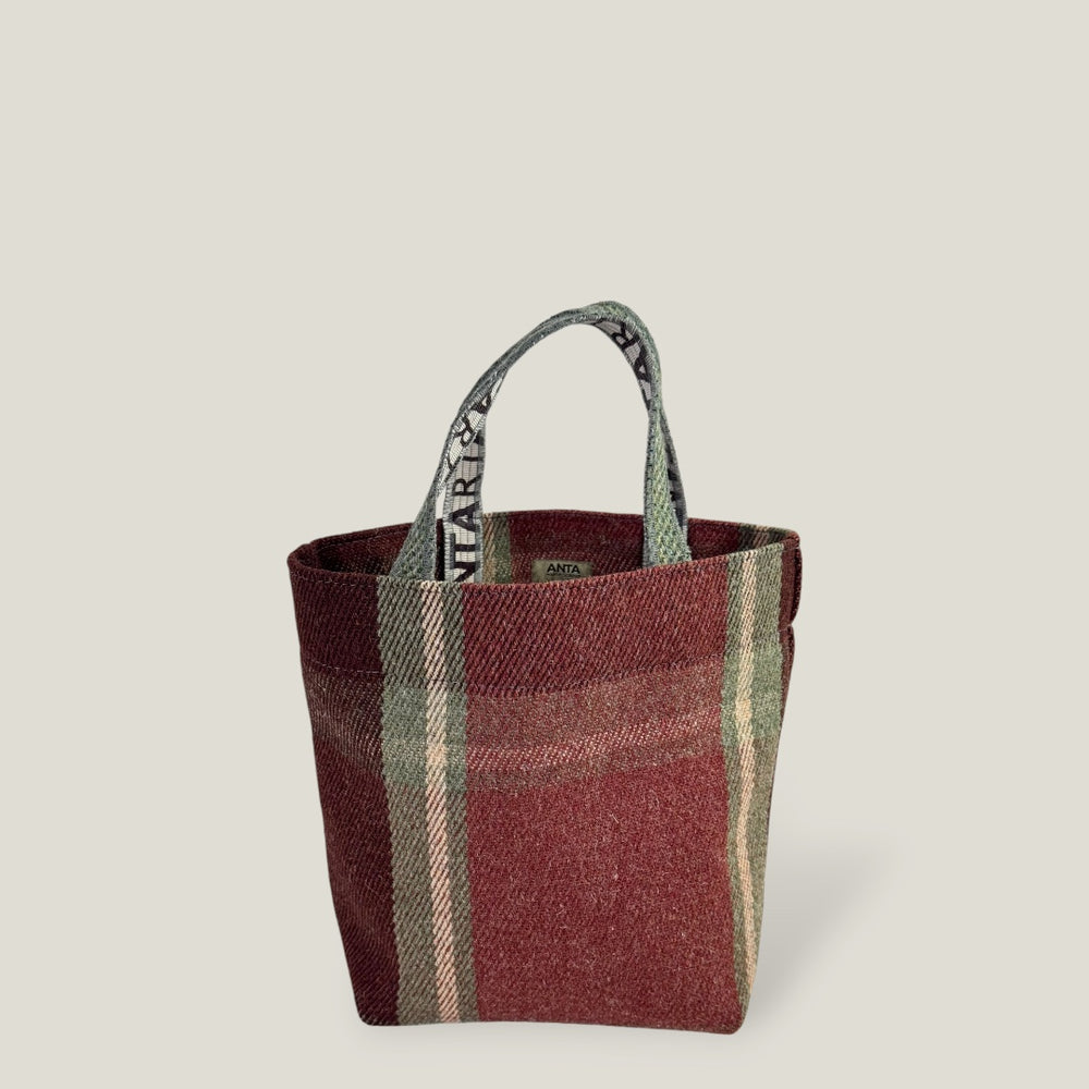 Dunvegan Tote Bag