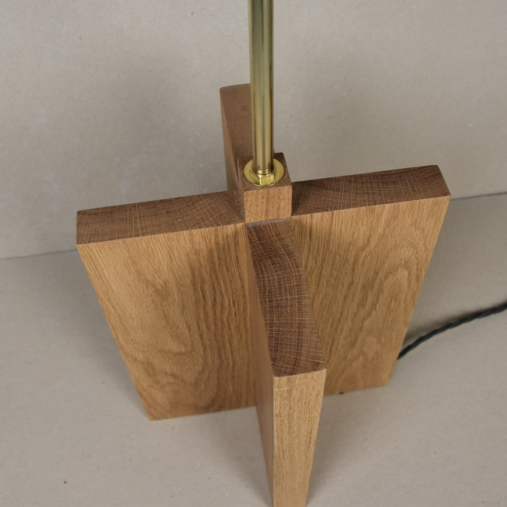Medium Oak Lamp