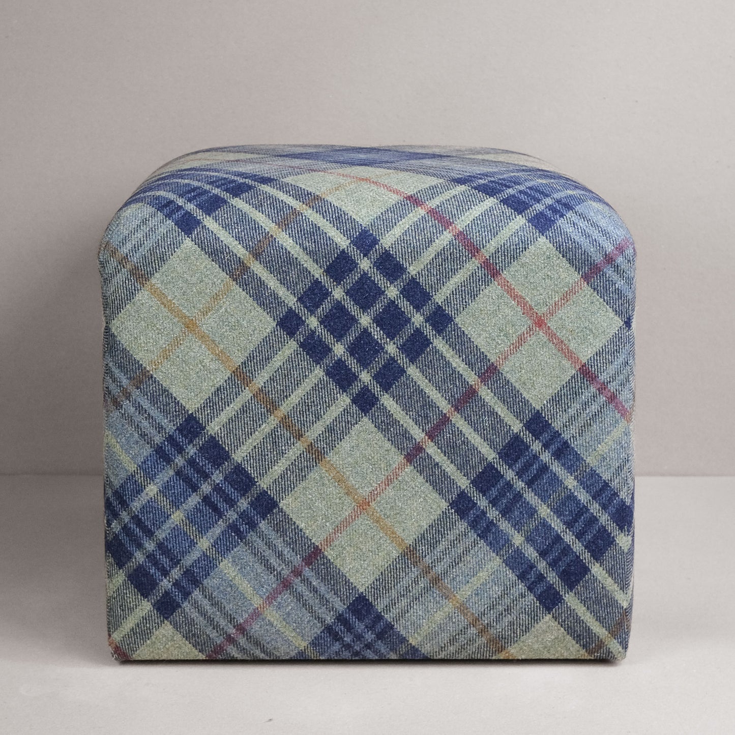 Saltire Ballone Highland Tweed Cube