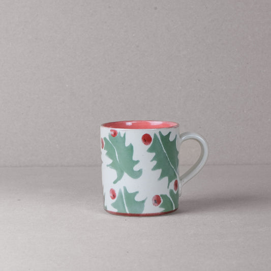 Holly Medium Mug With Hot Chocolate Stirrer