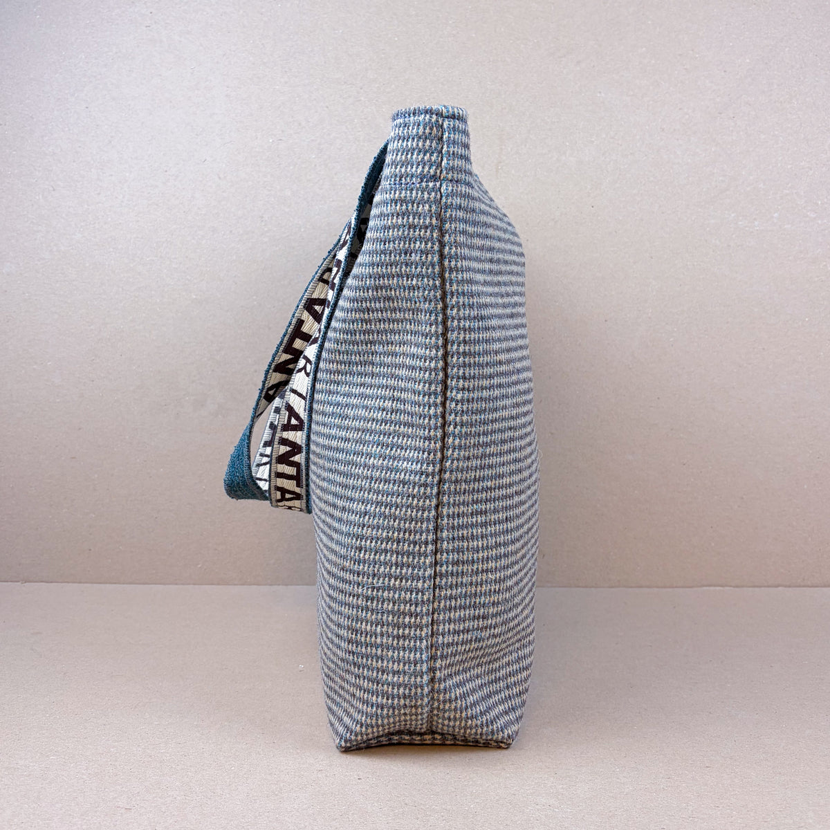 Isla Carpet Bag