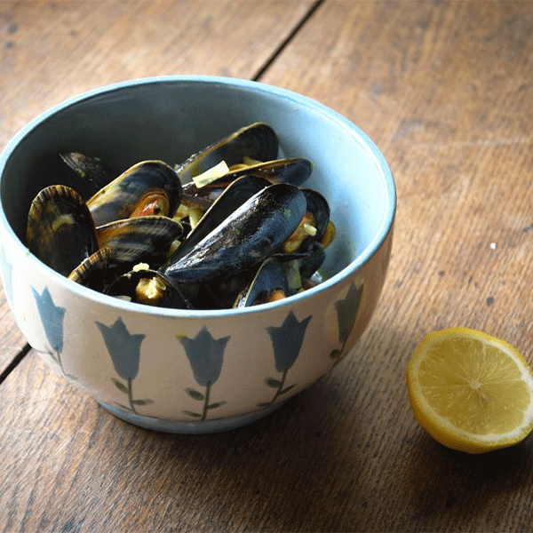 Curried Mussels with Leeks & White Wine ANTA