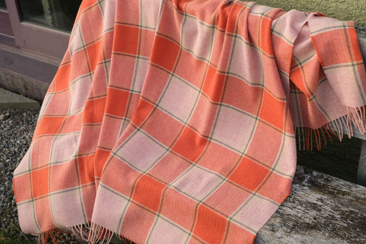 Elizabeth Pirrie Scottish Lambswool Throw Collection