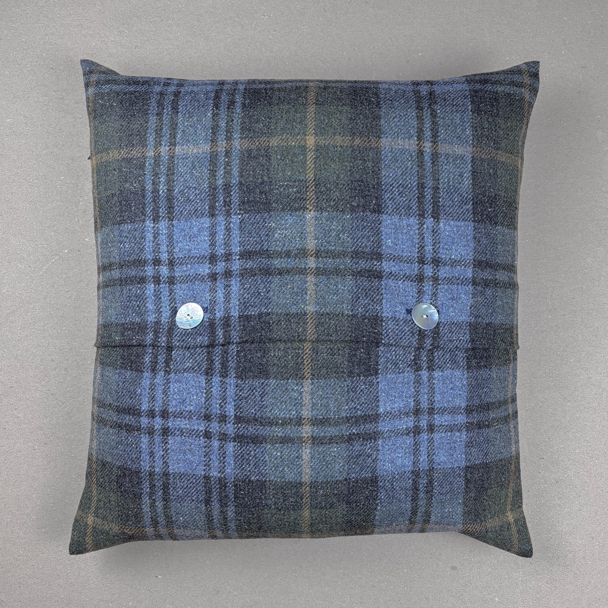 Brodick Highland Tweed Button Cushion Cover