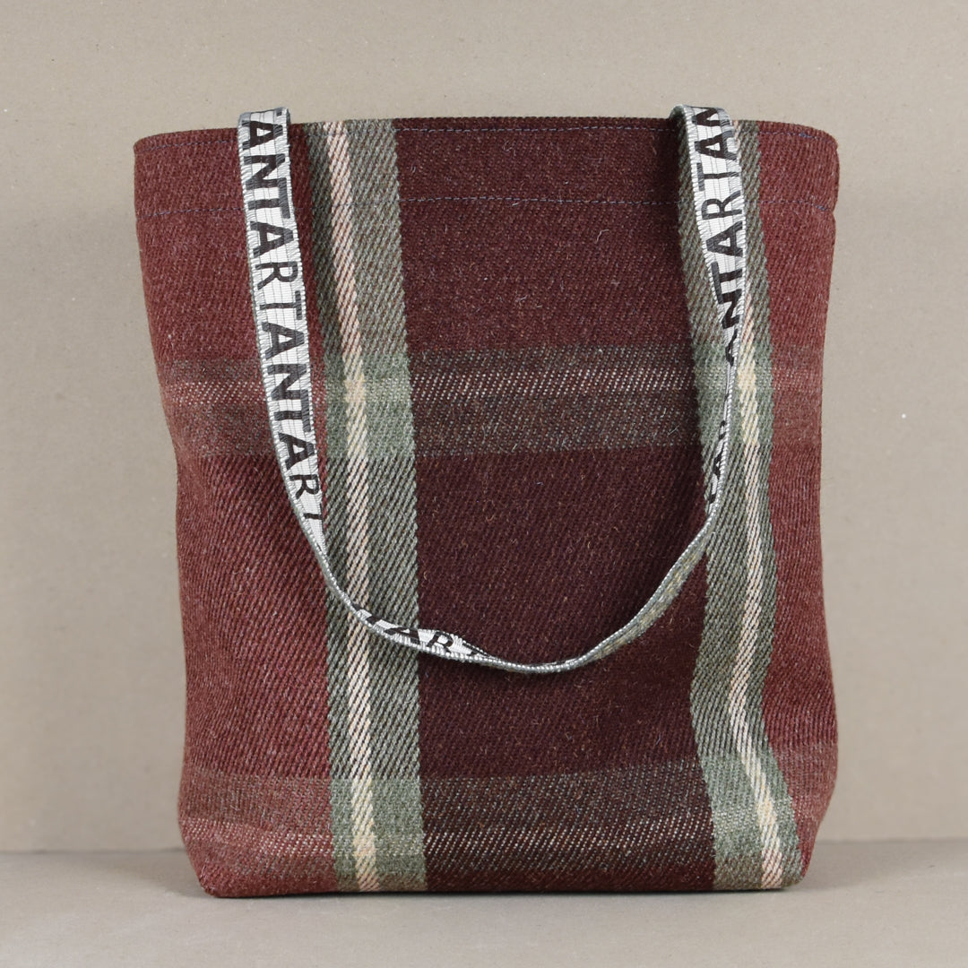 Dunvegan Carpet Bag