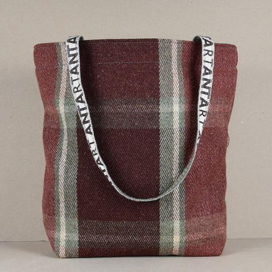 Dunvegan Carpet Bag