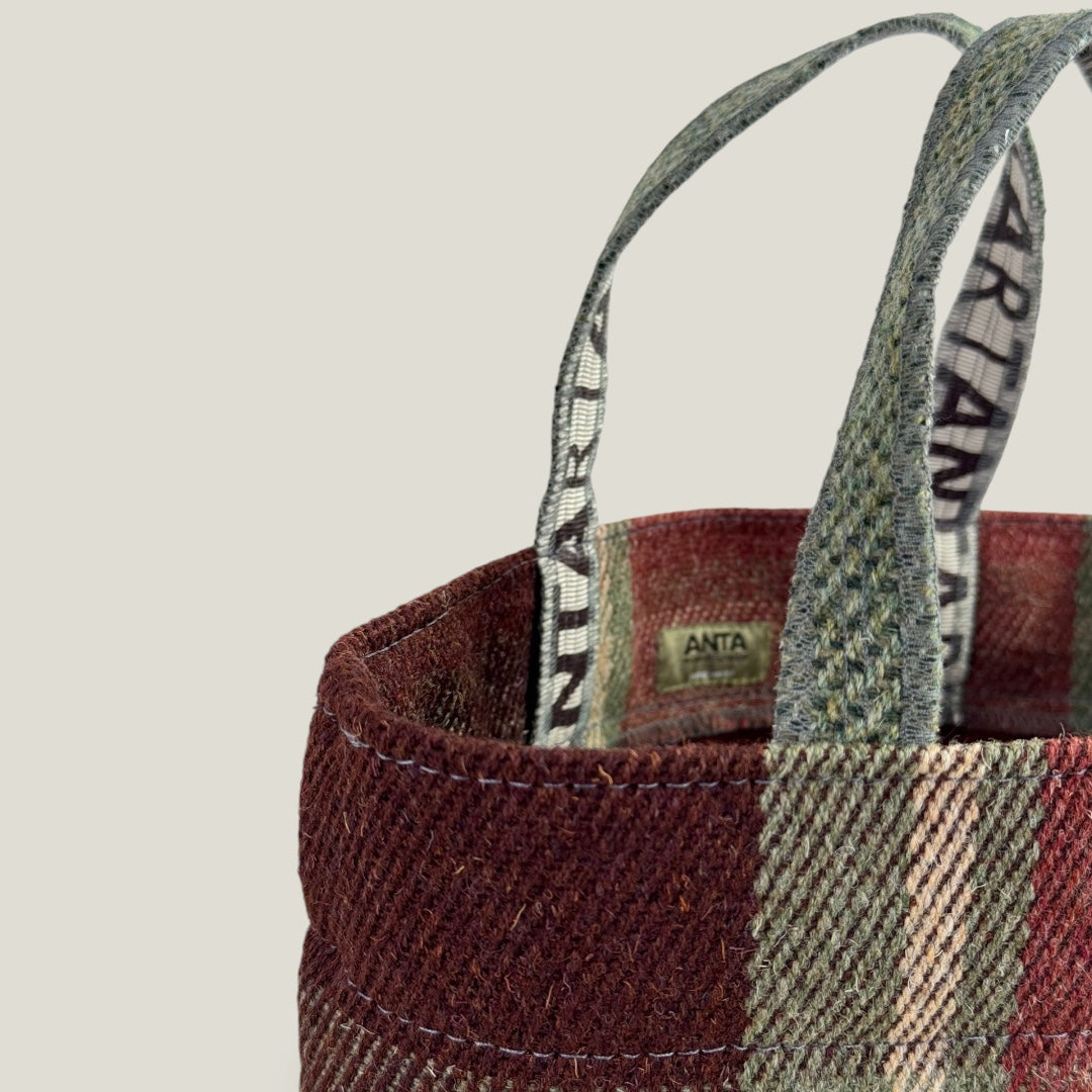 Dunvegan Tote Bag