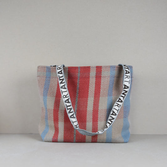 Sandy Gordon Little Shopper