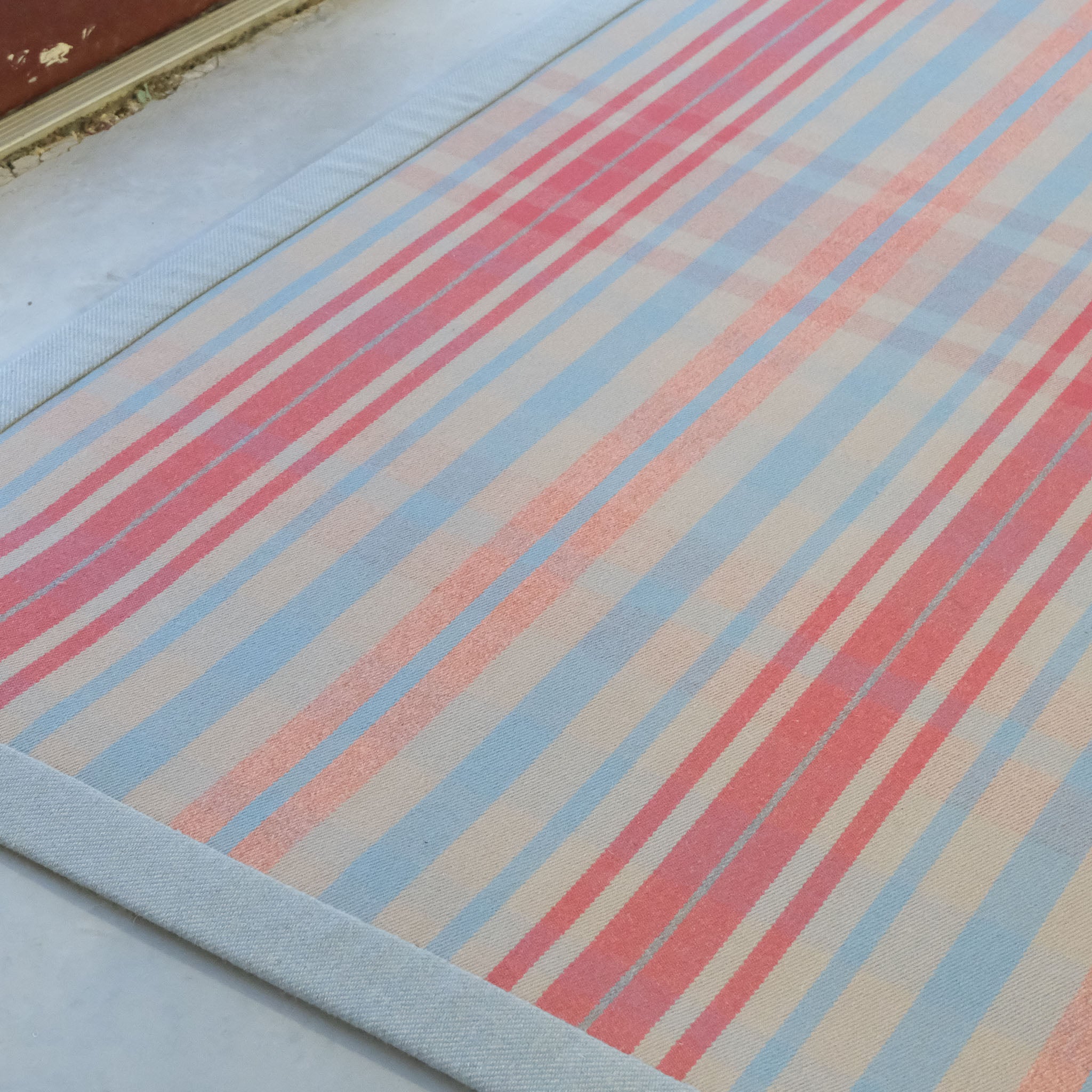 Carpet Rugs | 100% Pure Wool, Iconic Range of Designs | ANTA