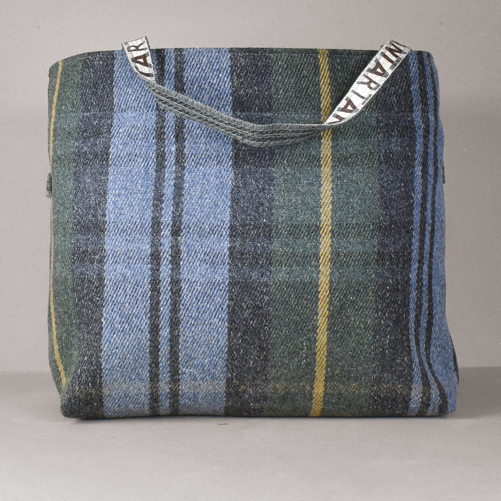 Brodick Log Bag