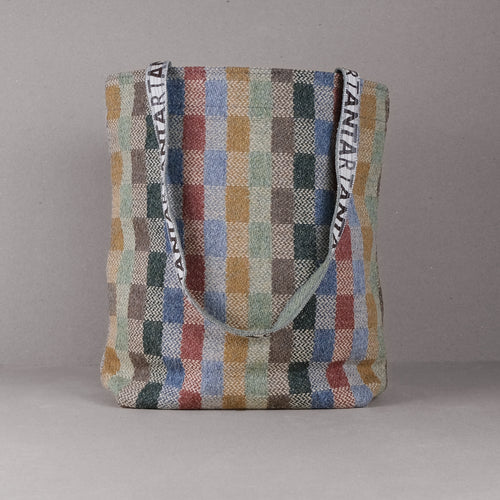 Uist Carpet Bag