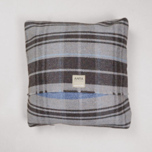 Chris Clunes Pet Bed