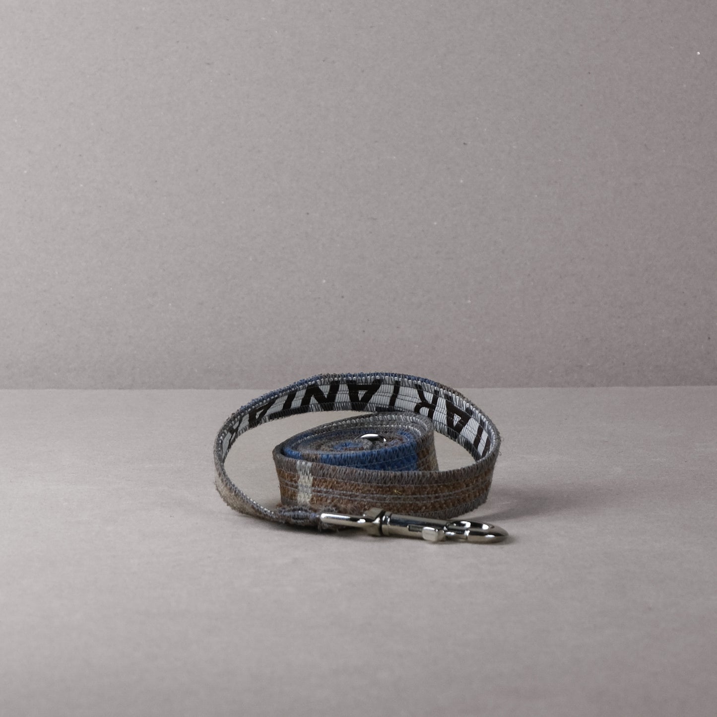 Jamie Fraser Pet Bed & Lead