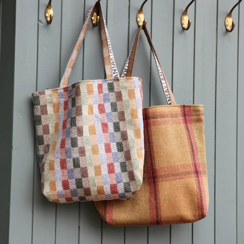 Edzell Carpet Bag