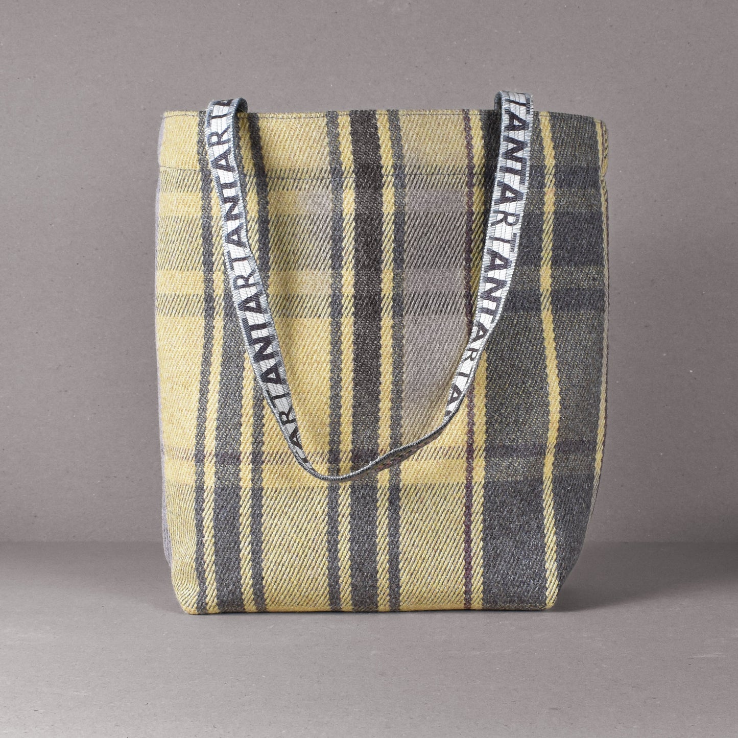 Freddie Clunes Carpet Bag