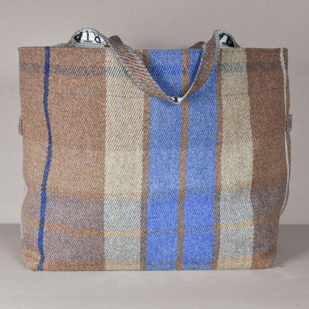 Jamie Fraser Log Bag