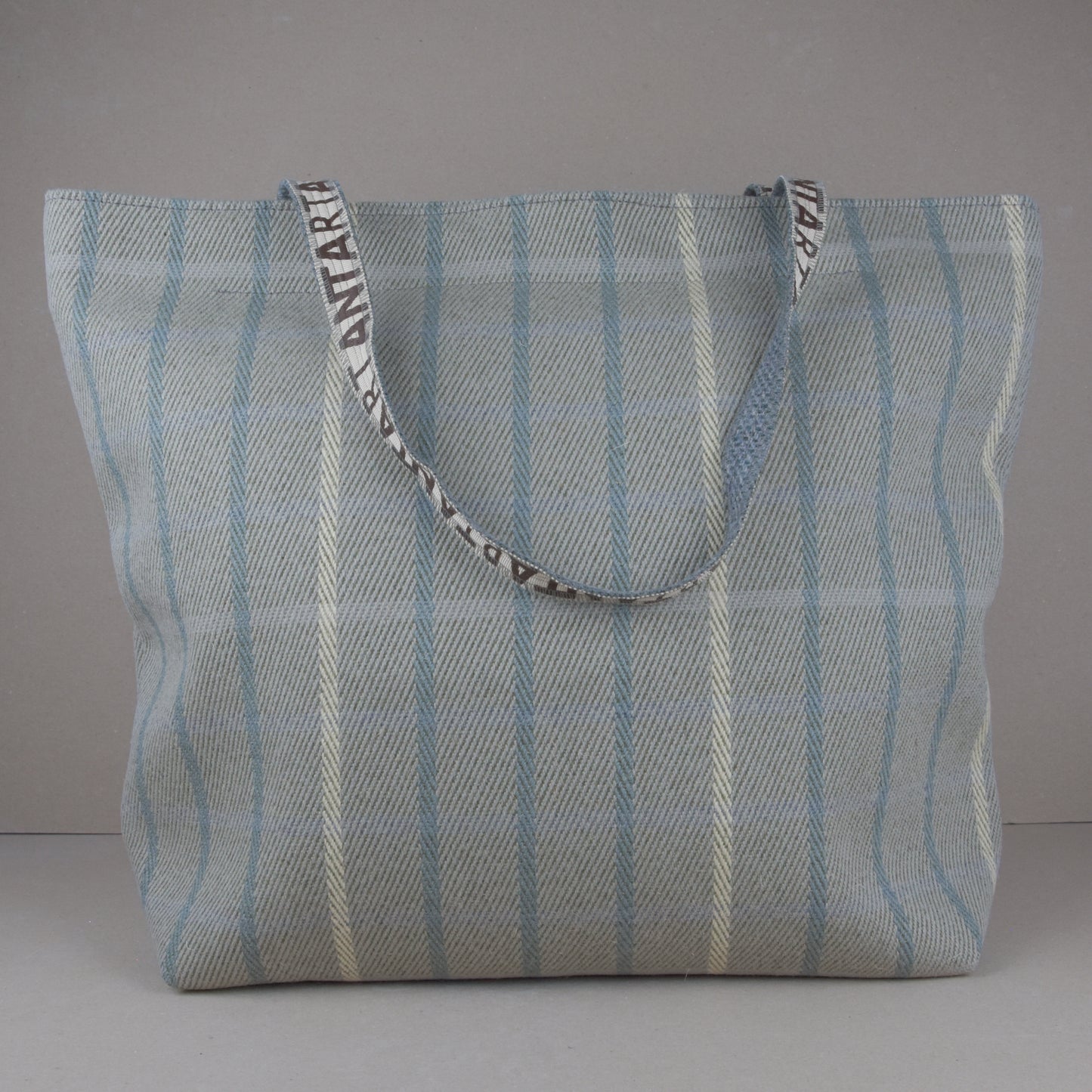 Caithness Travel Bag