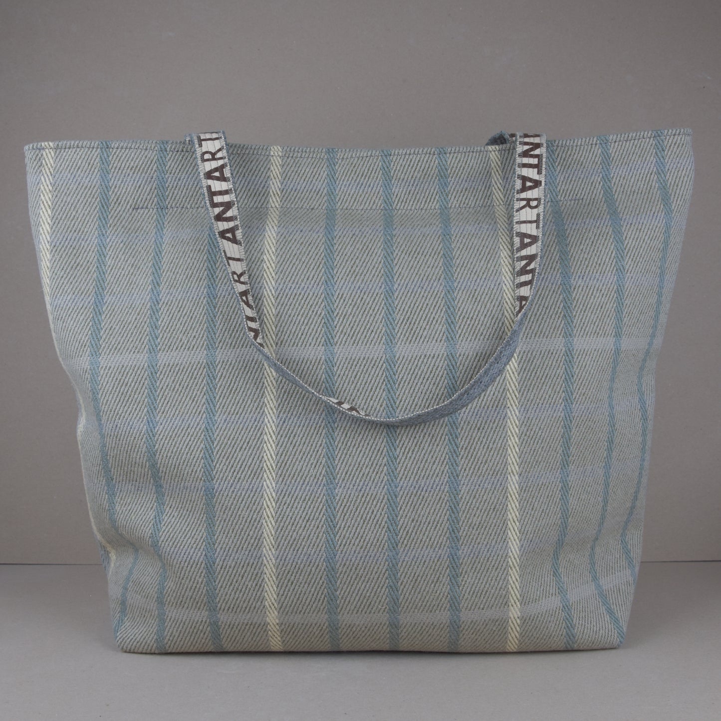 Caithness Travel Bag